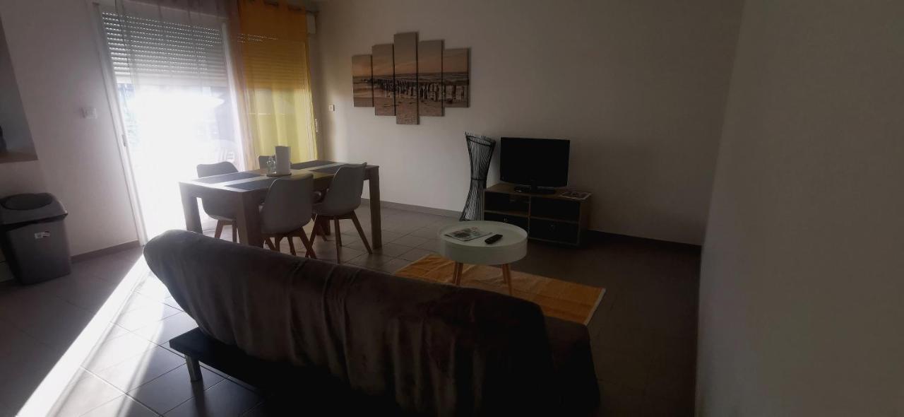 Appartement T2 Accessible Pmr Avec Terrasse Et Garage Onet-le-Château Eksteriør billede